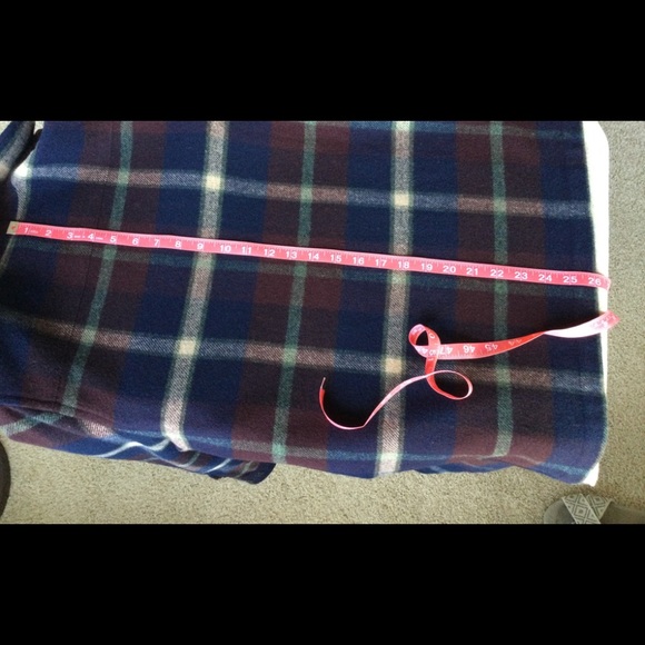 Lauren Ralph Lauren Petite Lambwool Shirt Jacket. - Picture 11 of 13